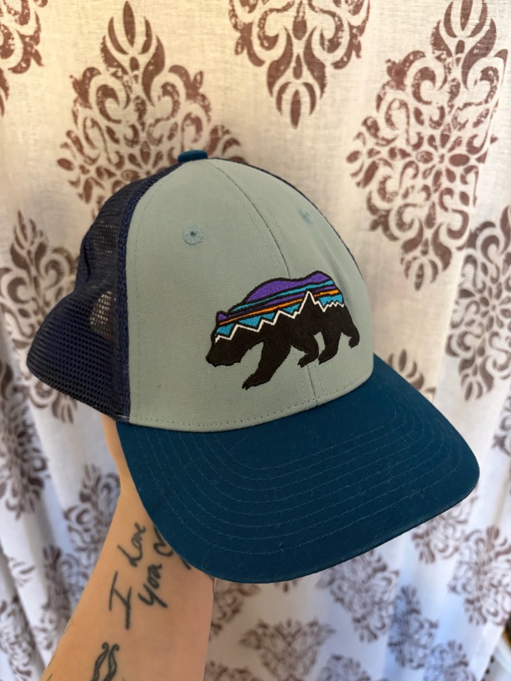 Two-Tone Bear Patch Trucker Hat - Teal & Light Gray